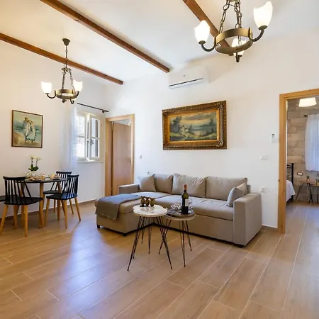 דירה Medieval Poem עיר רודוס