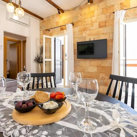 Medieval Poem עיר רודוס