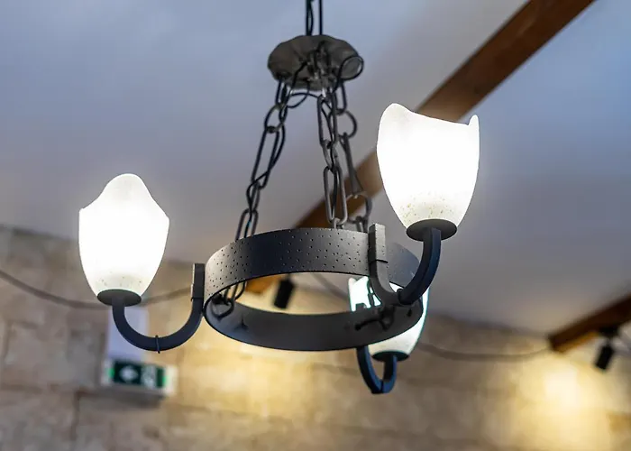 Medieval Poem Appartement *