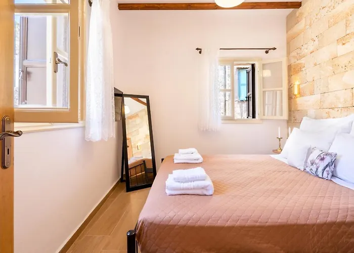 Medieval Poem Appartement