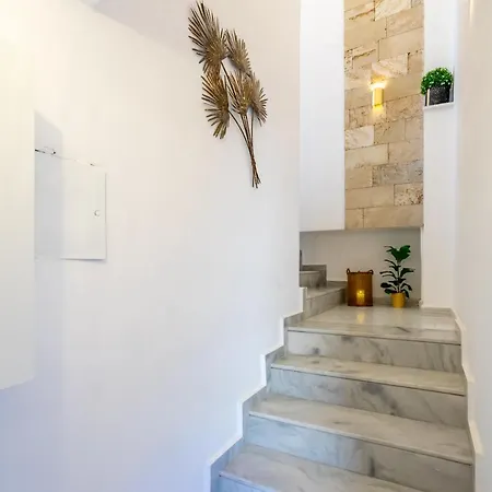 Medieval Poem Apartment *