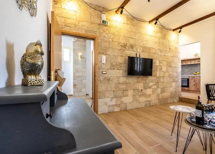 Apartment Medieval Poem *