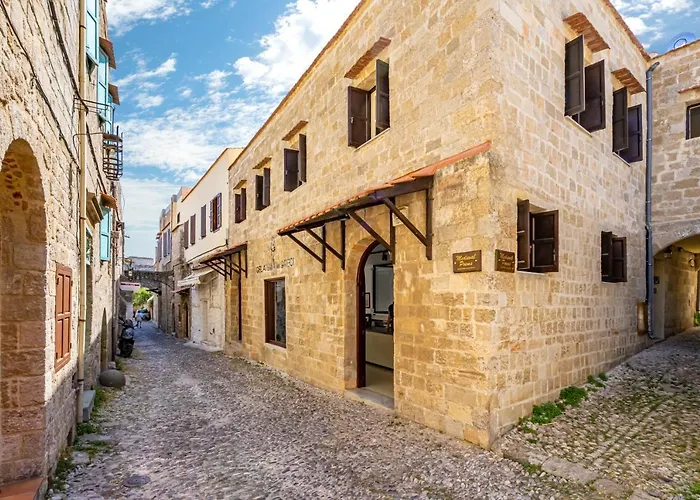 شقة Medieval Poem *