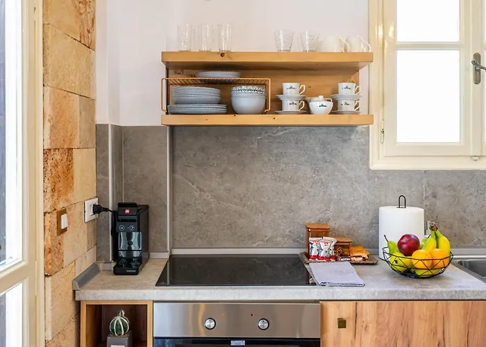 Medieval Poem شقة *