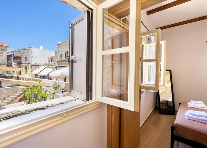 شقة Medieval Poem *